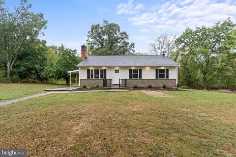 16115 Spade Rd, Hagerstown, MD 21740