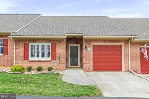 213 Sunbrook Ln #69, Hagerstown, MD 21742