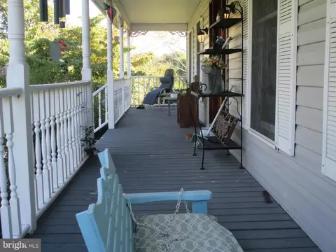 Exterior - 4 Shifflett Pl, Smithsburg, MD 21783 photo 6 of 17