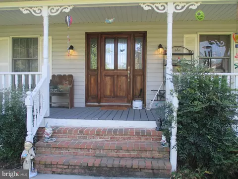 Exterior - 4 Shifflett Pl, Smithsburg, MD 21783 photo 4 of 17