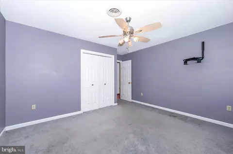 Bedroom - 4 Shifflett Pl, Smithsburg, MD 21783 photo 3 of 5
