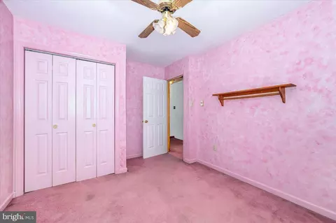 Bedroom - 4 Shifflett Pl, Smithsburg, MD 21783 photo 2 of 5