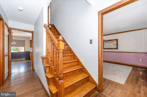 Entry Way - 4 Shifflett Pl, Smithsburg, MD 21783 photo 3 of 4