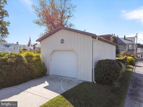 Exterior - 154 Cumberland St, Clear Spring, MD 21722 photo 6 of 12