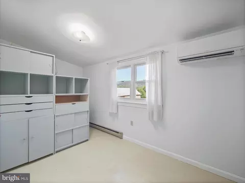 Bedroom - 154 Cumberland St, Clear Spring, MD 21722 photo 6 of 6