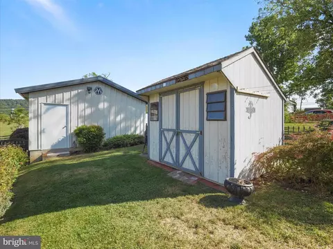 Exterior - 154 Cumberland St, Clear Spring, MD 21722 photo 12 of 12