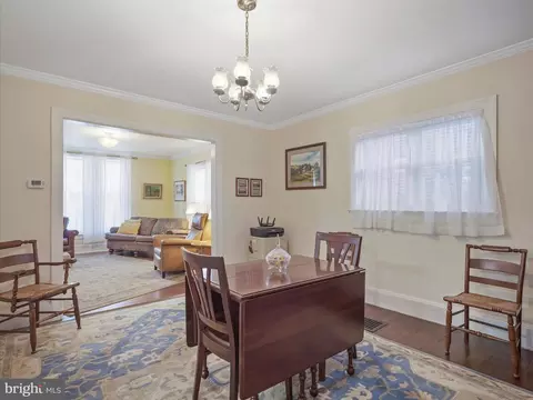 Dining - 154 Cumberland St, Clear Spring, MD 21722 photo 2 of 3