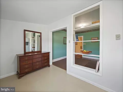 Entry Way - 154 Cumberland St, Clear Spring, MD 21722 photo 3 of 3