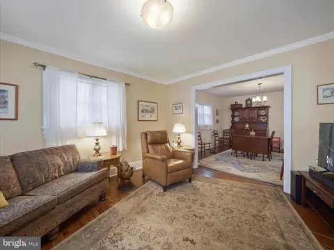 Living - 154 Cumberland St, Clear Spring, MD 21722 photo 3 of 3