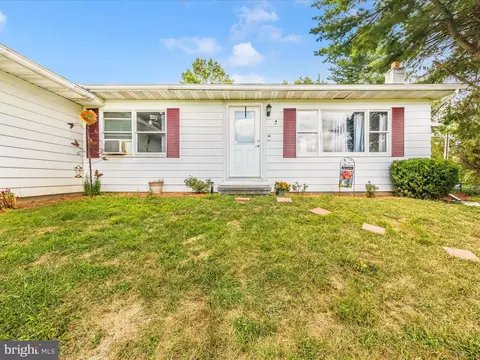7612 Mcclellan Ave, Boonsboro, MD 21713 photo 2