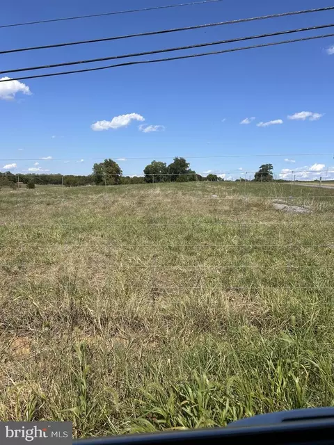 17034 Broadfording Rd, Hagerstown, MD 21740