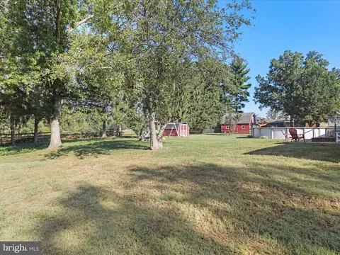 Exterior - 12530 Ashton Rd, Clear Spring, MD 21722 photo 5 of 12