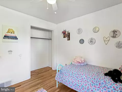Bedroom - 12530 Ashton Rd, Clear Spring, MD 21722 photo 5 of 8