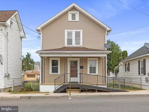 414 E Franklin St, Hagerstown, MD 21740