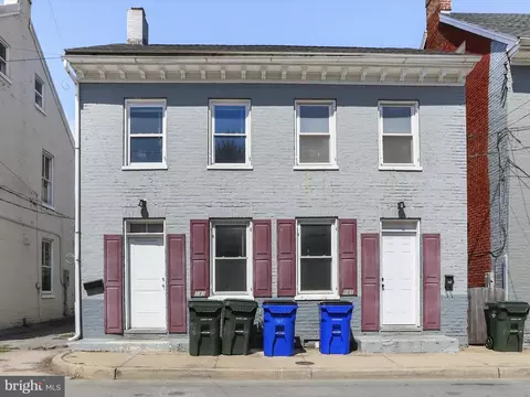 141 S 143 S Locust St, Hagerstown, MD 21740