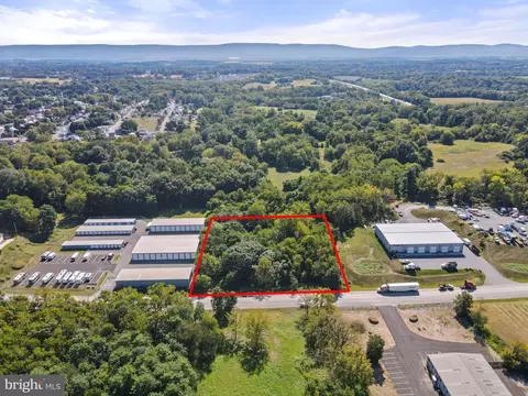 1432 Oak Ridge Pl, Hagerstown, MD 21740