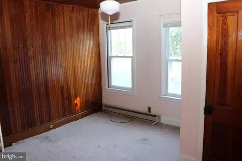 Bedroom - 14611 Roosevelt Ave, Cascade, MD 21719 photo 2 of 2