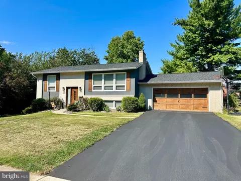 273 Potomac Hts, Hagerstown, MD 21742