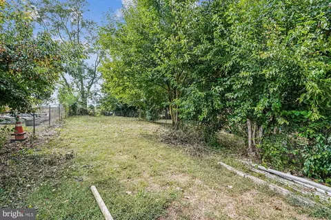 Exterior - 20 Martin St, Clear Spring, MD 21722 photo 3 of 5
