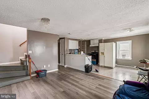 Entry Way - 20 Martin St, Clear Spring, MD 21722 photo 6 of 10