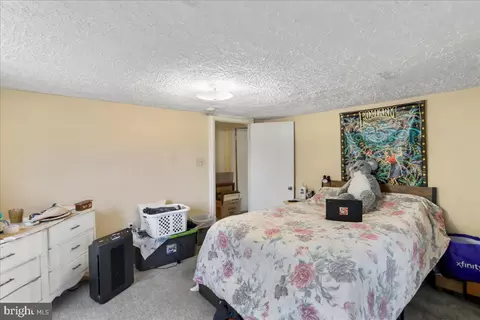 Bedroom - 56 Main St, Hancock, MD 21750 photo 3 of 5