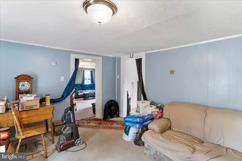 Entry Way - 56 Main St, Hancock, MD 21750 photo 2 of 4