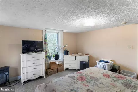 Bedroom - 56 Main St, Hancock, MD 21750 photo 2 of 5
