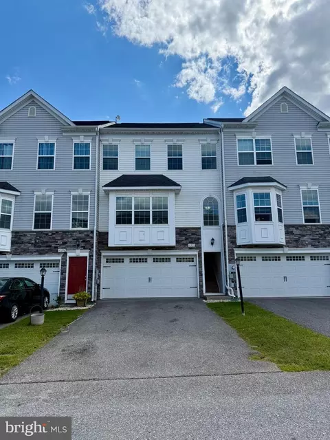 10378 Lantern Ln, Hagerstown, MD 21740