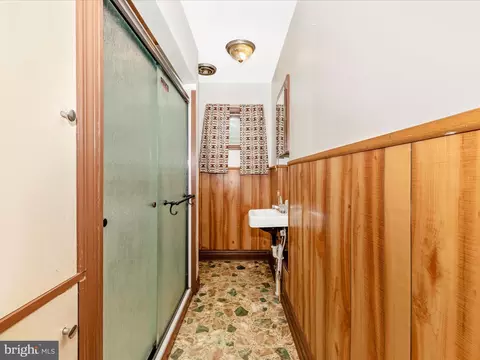 Entry Way - 13609 Blairs Valley Rd, Clear Spring, MD 21722 photo 5 of 5