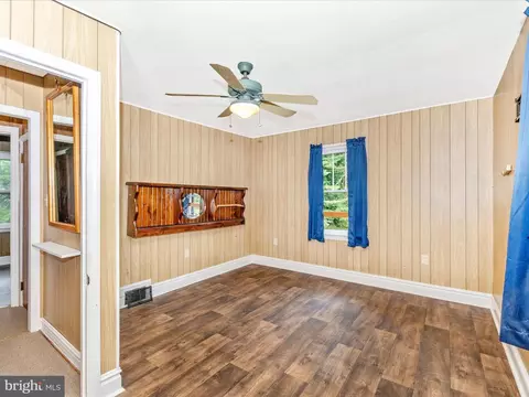 Bedroom - 13609 Blairs Valley Rd, Clear Spring, MD 21722 photo 3 of 6