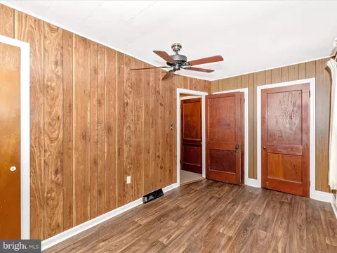 Bedroom - 13609 Blairs Valley Rd, Clear Spring, MD 21722 photo 6 of 6