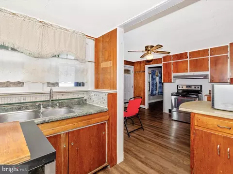 Kitchen - 13609 Blairs Valley Rd, Clear Spring, MD 21722 photo 3 of 3
