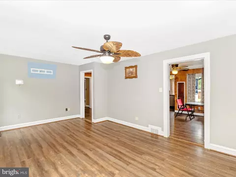 Living - 13609 Blairs Valley Rd, Clear Spring, MD 21722 photo 1 of 4