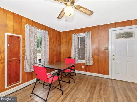 Entry Way - 13609 Blairs Valley Rd, Clear Spring, MD 21722 photo 2 of 5