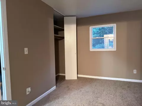 Bedroom - 1424 Outer Dr, Hagerstown, MD 21742 photo 1 of 4