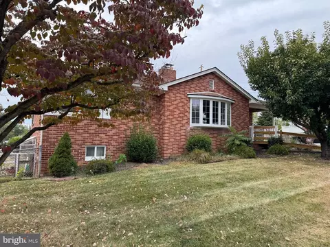12040 Belvedere Rd, Hagerstown, MD 21742