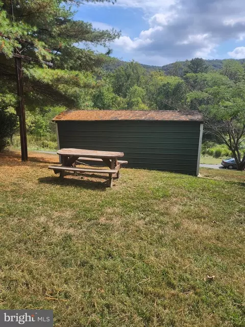 12364 Seavolt Rd, Hancock, MD 21750 photo 2