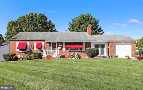 259 Daycotah Ave, Hagerstown, MD 21740