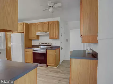 27 E Irvin Ave, Hagerstown, MD 21742 photo 11