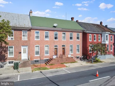 134-136 E Washington St, Hagerstown, MD 21740 photo 2