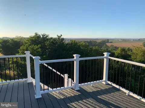Exterior - 121 Colton Ct, Smithsburg, MD 21783 photo 2 of 9