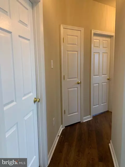 Entry Way - 121 Colton Ct, Smithsburg, MD 21783 photo 4 of 7