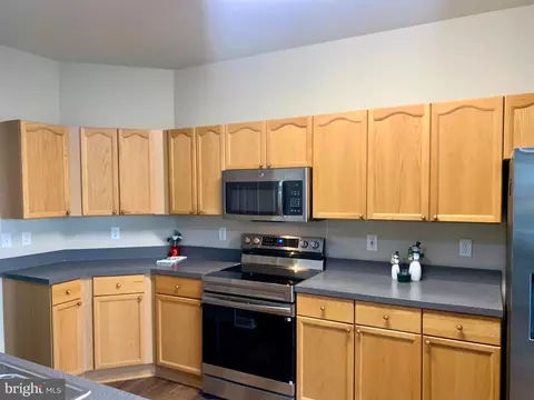 Kitchen - 121 Colton Ct, Smithsburg, MD 21783 photo 3 of 6