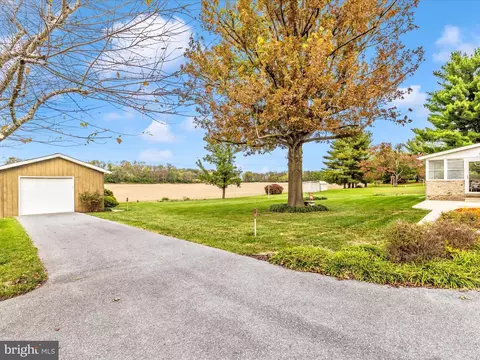 Exterior - 12720 Spickler Rd, Clear Spring, MD 21722 photo 8 of 11