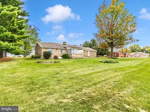 Exterior - 12720 Spickler Rd, Clear Spring, MD 21722 photo 10 of 11