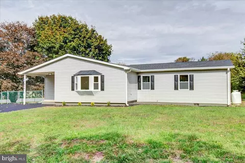 17804 Alpine Dr, Maugansville, MD 21767