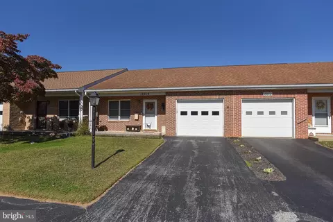 18010 Par Three Dr, Hagerstown, MD 21740