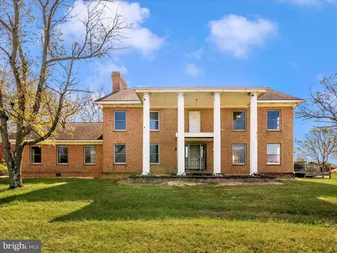 14924 Clear Spring Rd, Williamsport, MD 21795