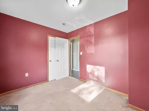 Bedroom - 104 Rebeccas Ct, Smithsburg, MD 21783 photo 4 of 7