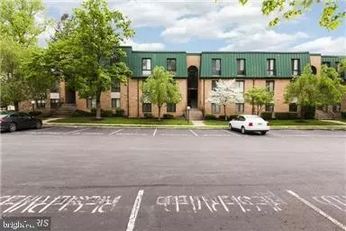 1002 Brinker Dr #302, Hagerstown, MD 21740